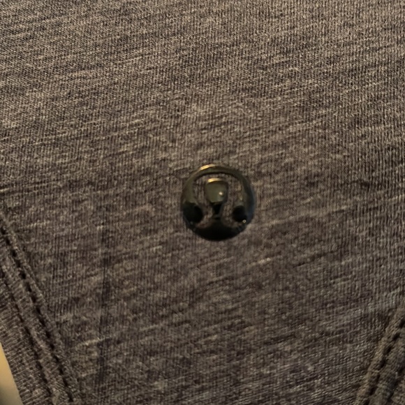 Lululemon gray tank small/ Medium - Picture 3 of 4
